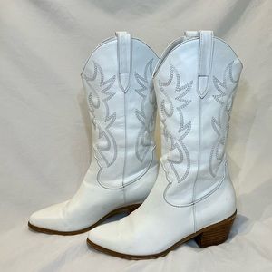 Billini white cowboy cowgirl boots